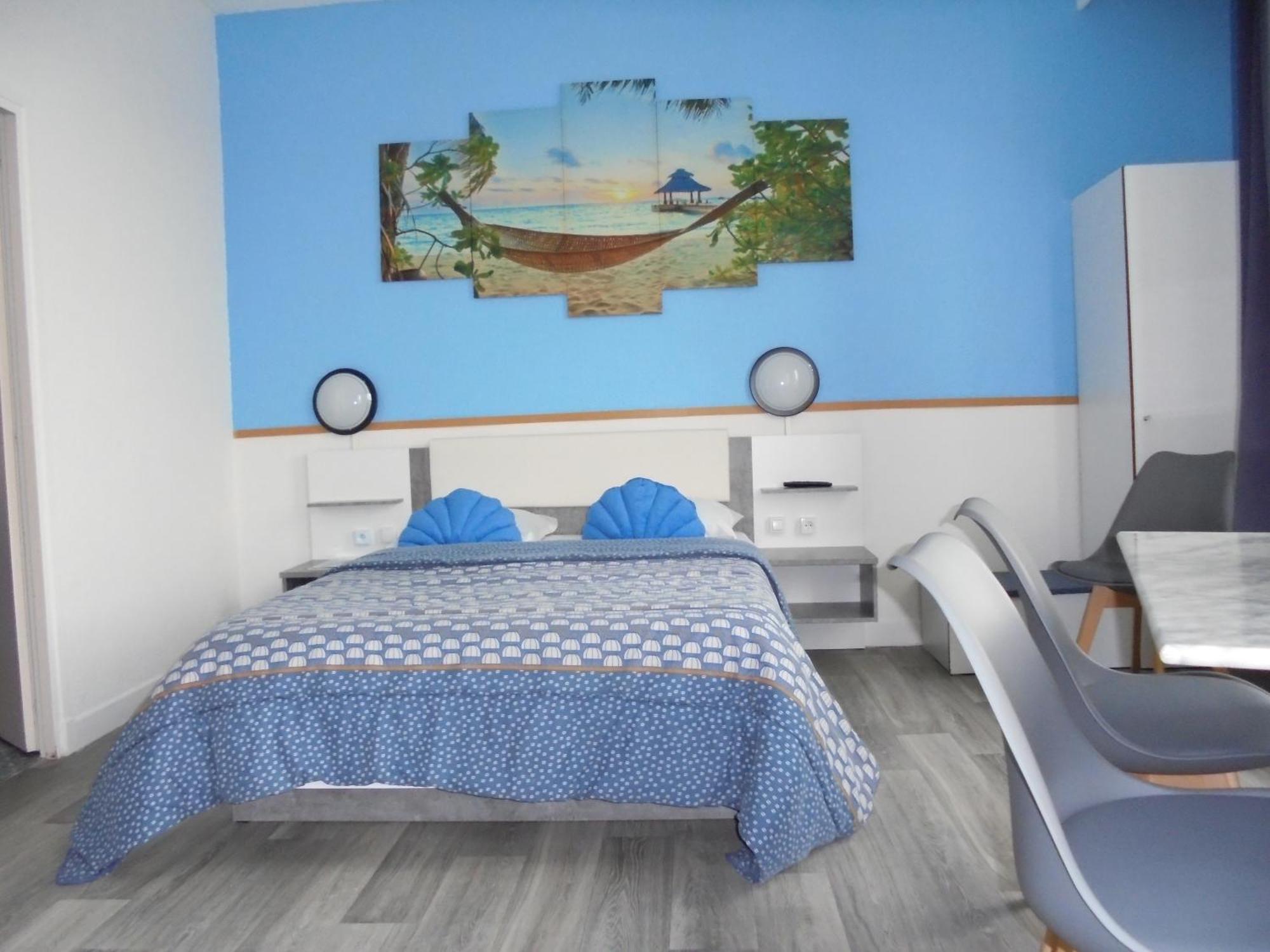 Hotel De La Gare Montluçon Zewnętrze zdjęcie